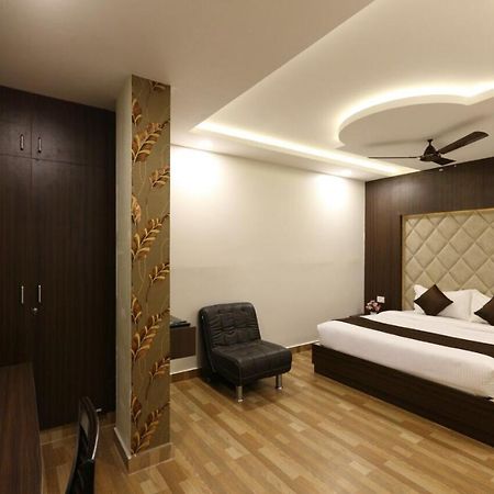 Hotel Rich Inn Ченнаї Екстер'єр фото