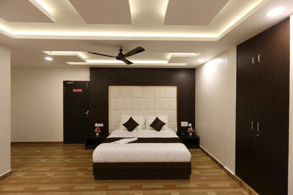 Hotel Rich Inn Ченнаї Екстер'єр фото