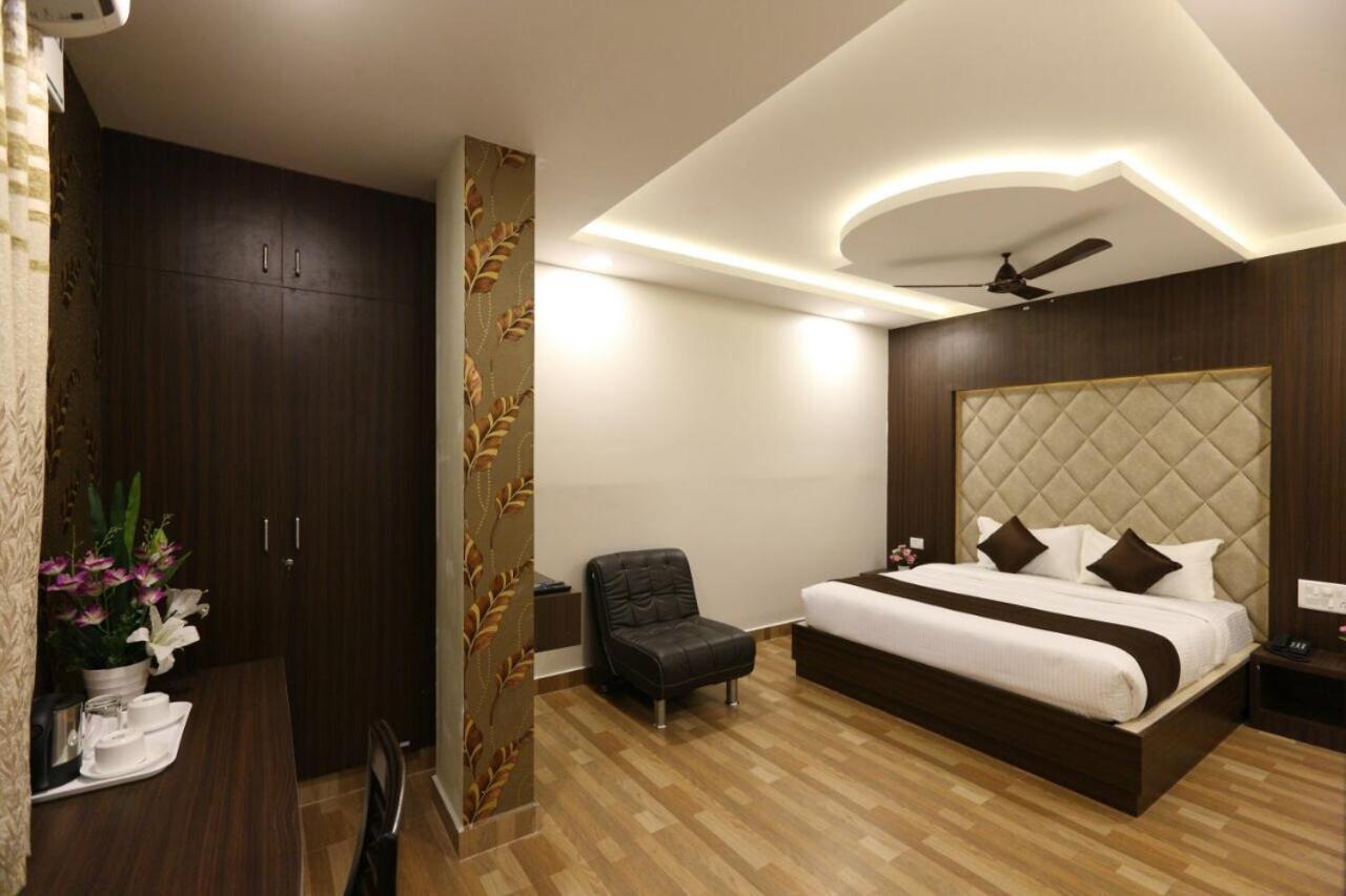 Hotel Rich Inn Ченнаї Екстер'єр фото