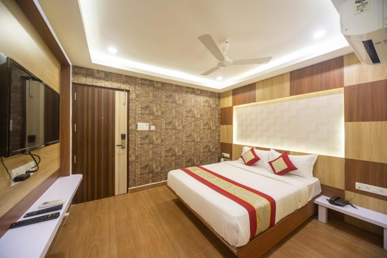 Hotel Rich Inn Ченнаї Екстер'єр фото