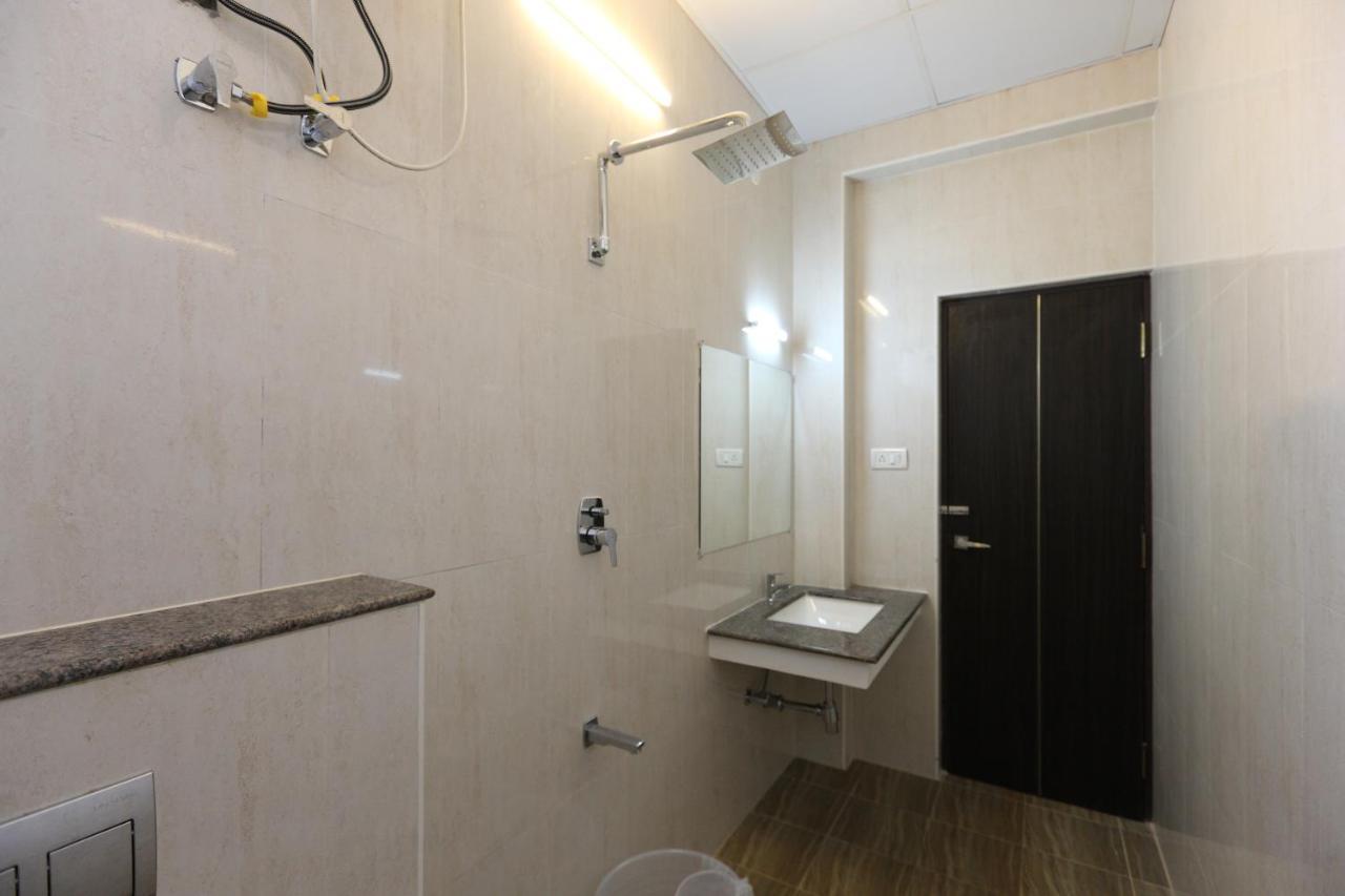 Hotel Rich Inn Ченнаї Екстер'єр фото